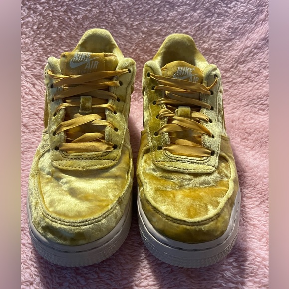 💛Nike Air force 1 low mineral gold💛 in good condition - Picture 2 of 9